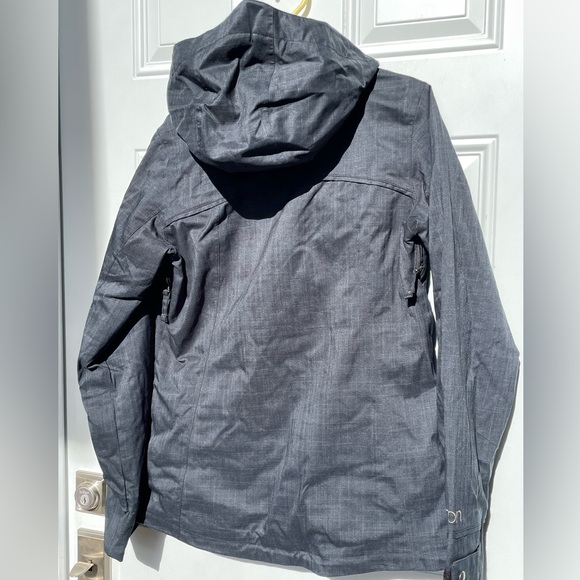 Burton snow jacket - Picture 2 of 3